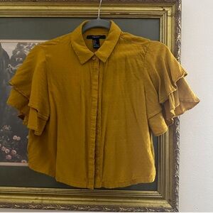Mustard yellow ruffled sleeves shirt. Size small. 🌼